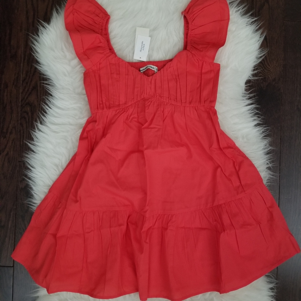 Abercrombie & Fitch Ruched Flutter Sleeve Dress